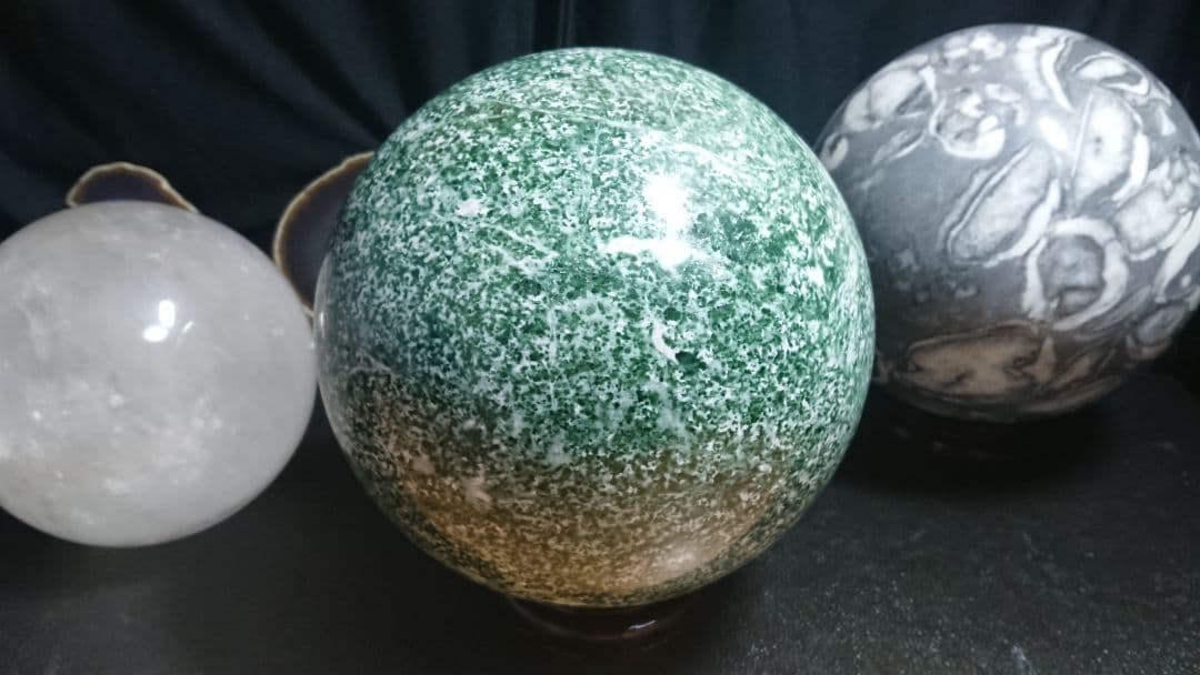 中国翡翠 チャイナジェード  災害から持ち主を守る、人生の成功と繁栄をもたらす石