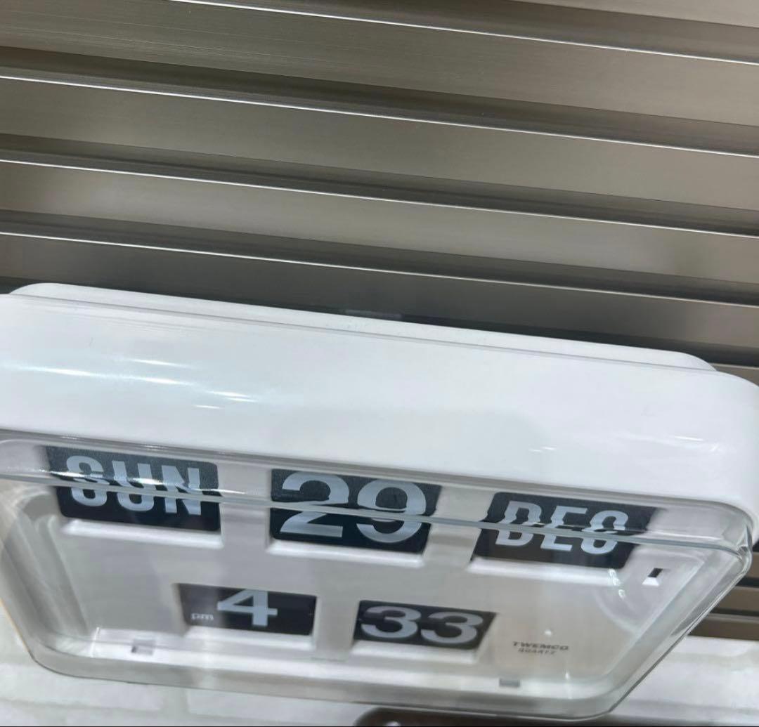 新品展示品　壁掛け時計　TWEMCO ホワイト　139/QD-35