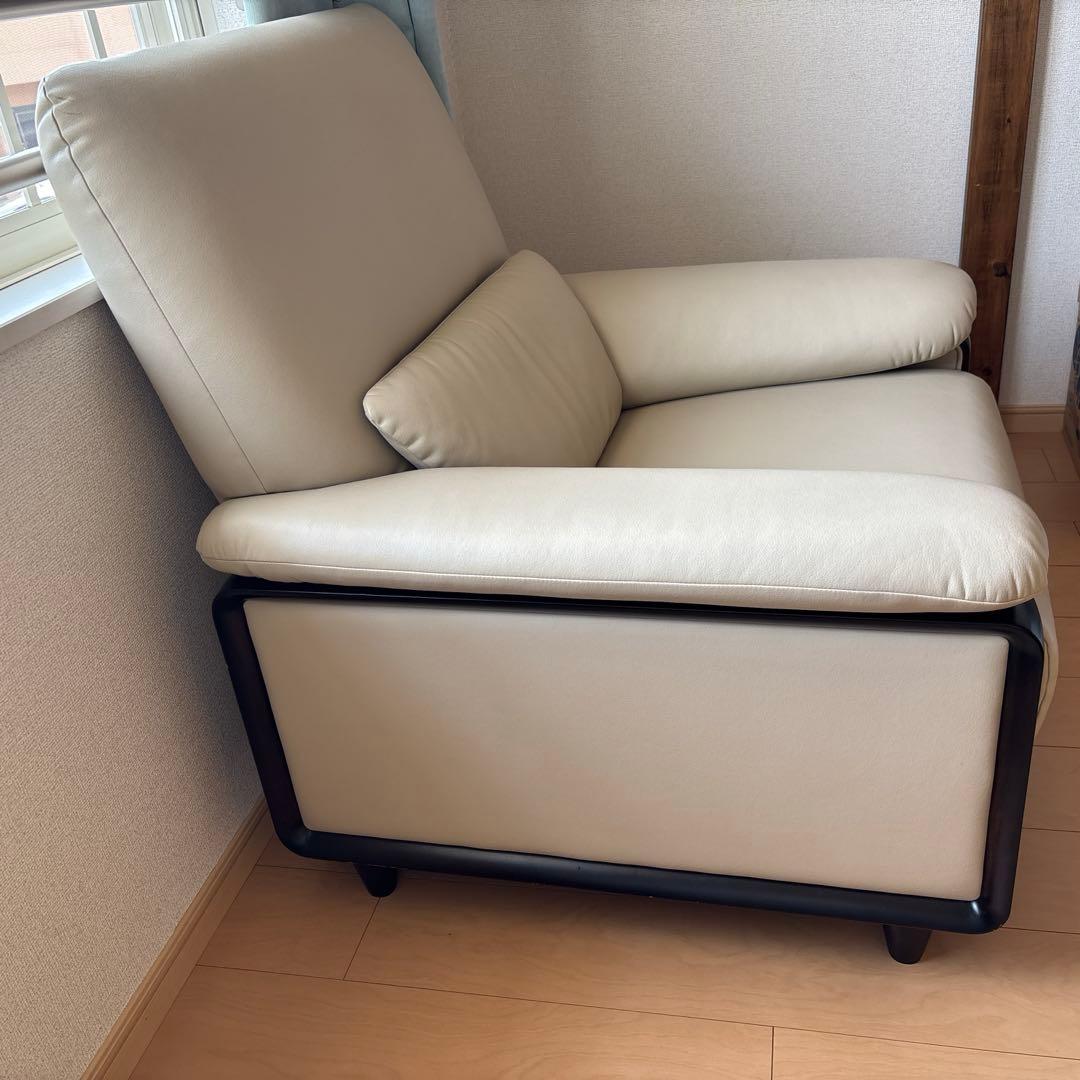 《ぽてみる》カリモク 1人掛けソファ