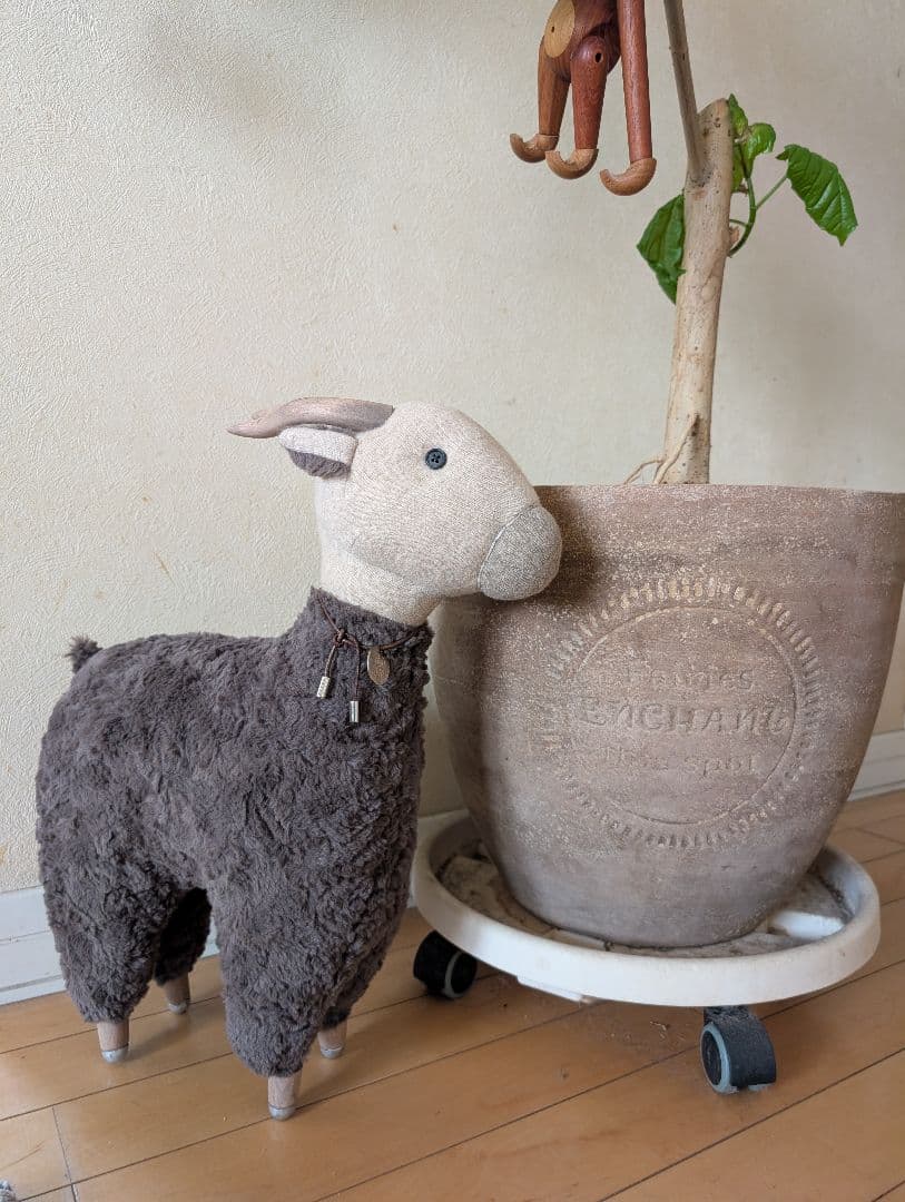 ブルネロクチネリ 非売品 ヤギ ぬいぐるみ カシミヤ モヘア 希少 超