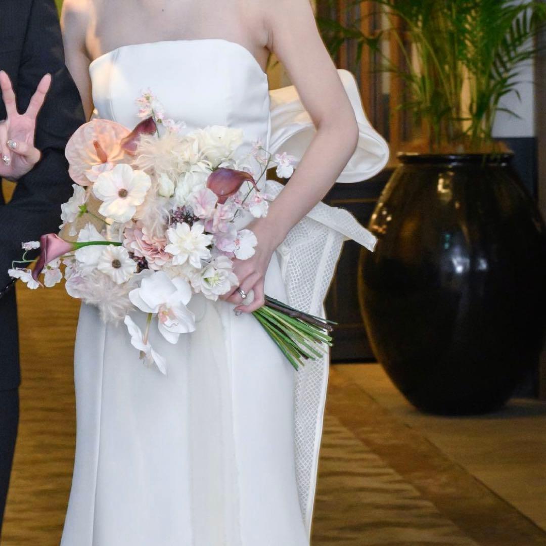 アーティフィシャルフラワー　ブーケ　ブートニア　ぴょんぴょんブーケ