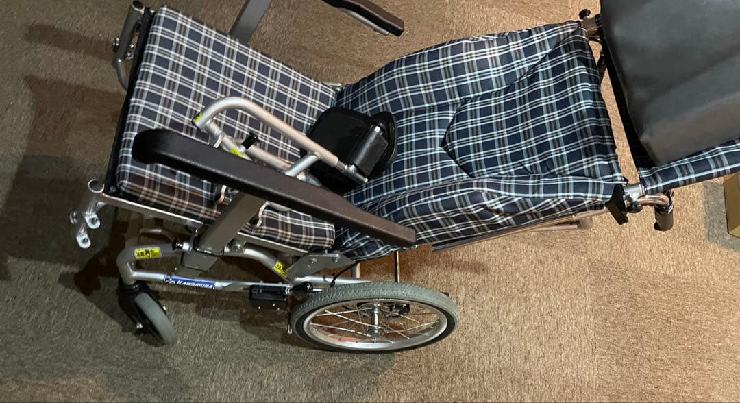 カワムラリクライニング介助用車椅子 チェック柄 アルミフレーム　KXLシリーズ