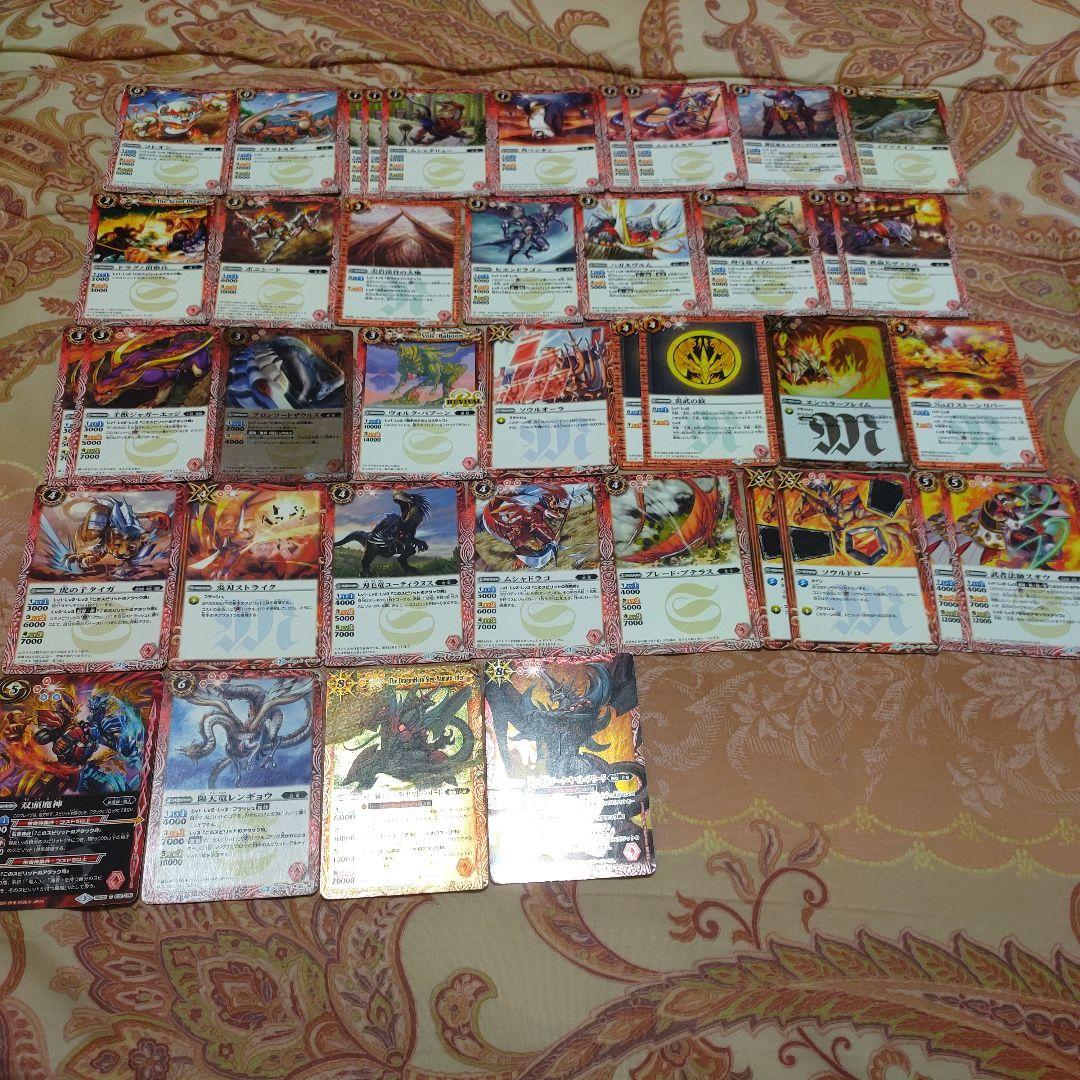 バトスピ 引退品 デッキ大量 この他にもカード、コア、スリーブあるだけ付けます