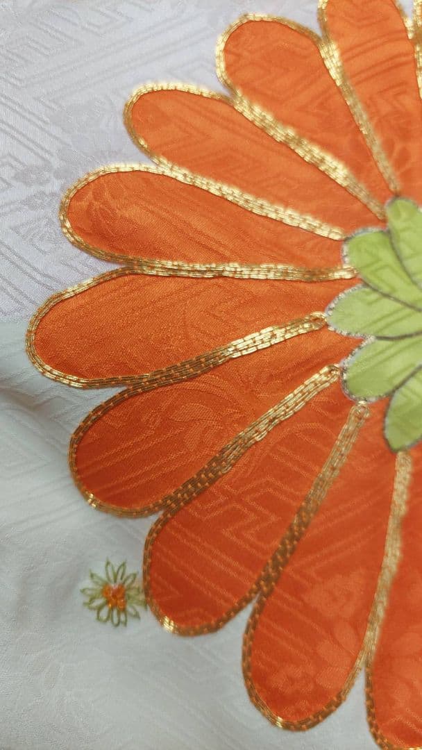 NA220七五三子供着物正絹綺麗刺繍沢山着丈98センチ裄丈45センチ