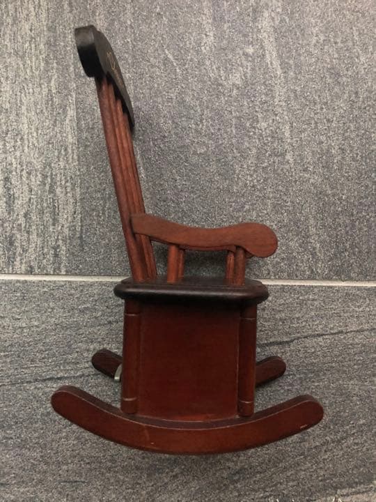 ロッキングチェア　オルゴール　木製　くるみ割り人形　花のワルツ　ミニチュア