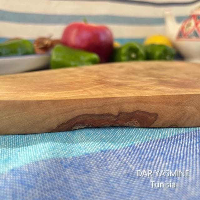 オリーブの木 カッティングボード 持ち手あり ちょっぴり変形ラケット