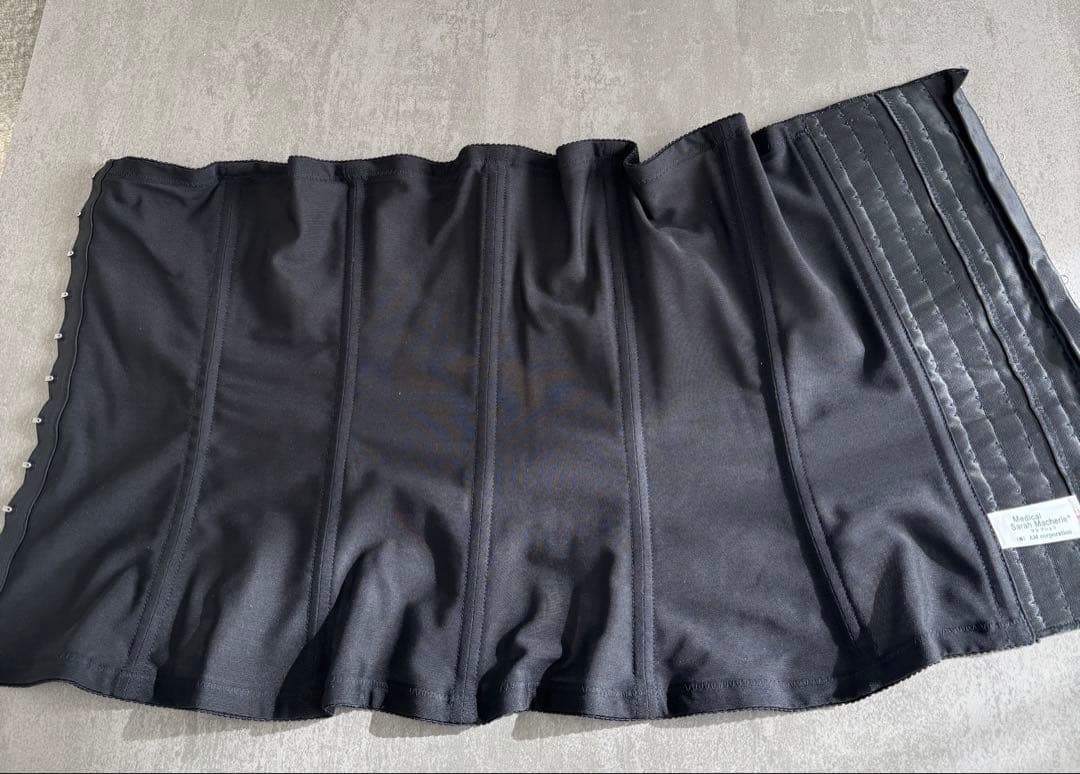 Sarah Macherie アウトボーン ウエストニッパー Sサイズ