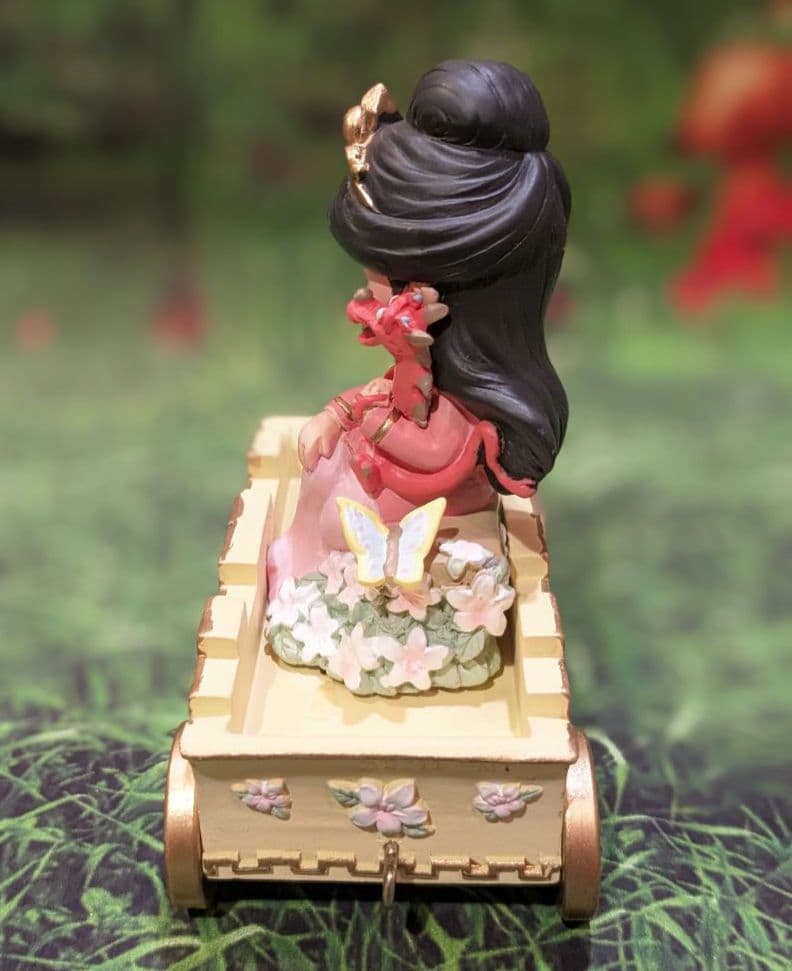 ディズニー　ショーケース　プレシャスモーメンツ　バースデーパレード　ムーラン