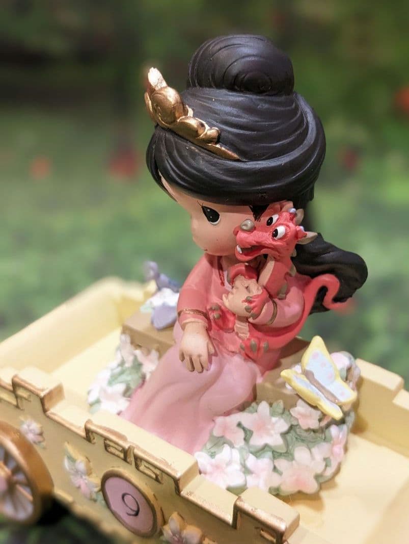 ディズニー　ショーケース　プレシャスモーメンツ　バースデーパレード　ムーラン