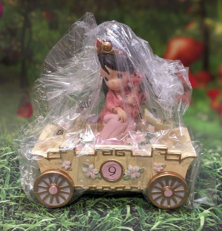 ディズニー　ショーケース　プレシャスモーメンツ　バースデーパレード　ムーラン