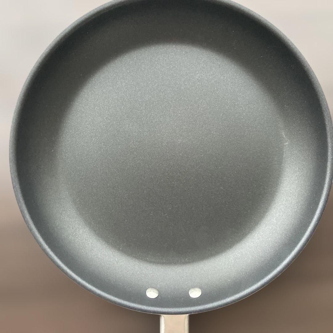 クリステル CRISTEL ステンレスフライパン（把手つき） 28センチ