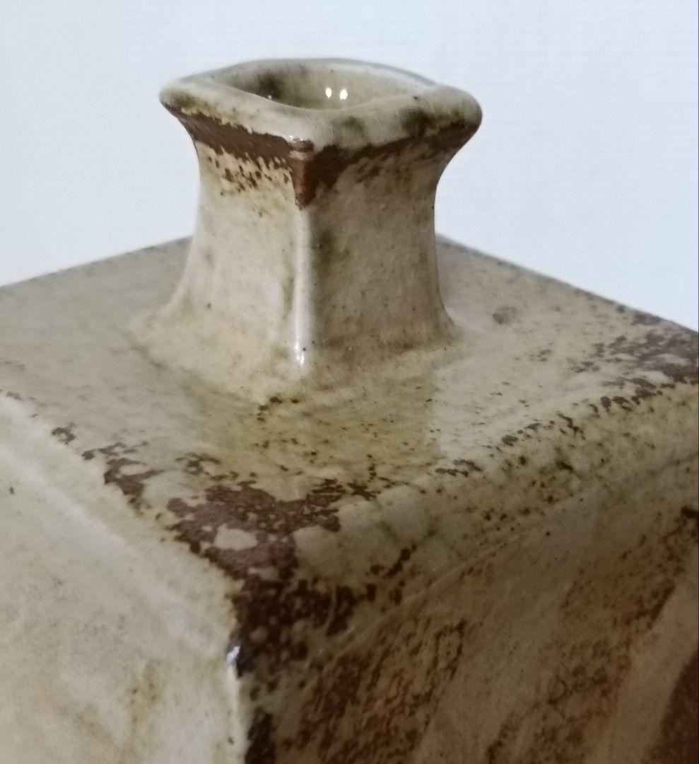 益子焼鉄釉角花瓶 花入 角花瓶 益子焼 - メルカリ