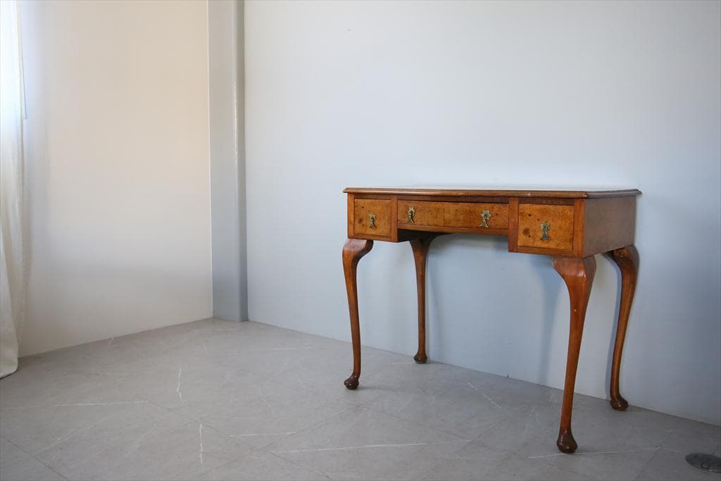 英国アンティーク猫脚デスク/作業台/勉強机/木製テーブル/飾り棚(91-211)