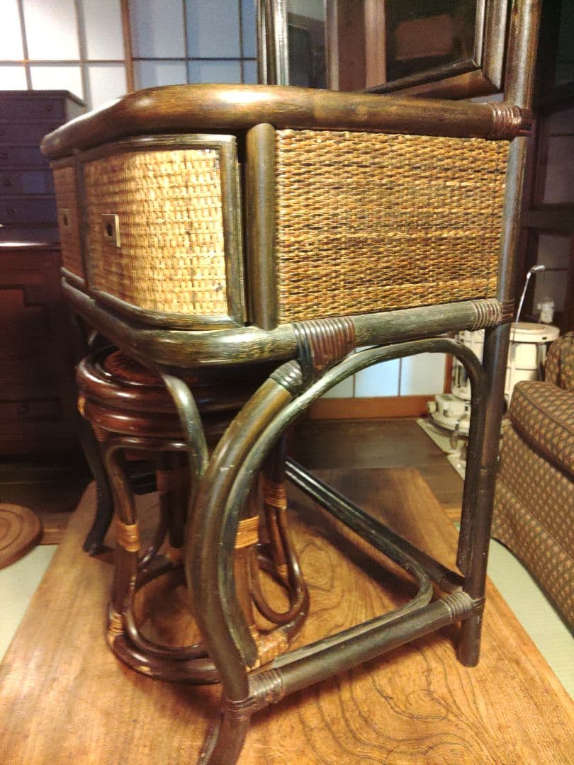 希少　ラタン　藤　ドレッサー　鏡台　真鍮　アンティーク　ラック　キャビネット