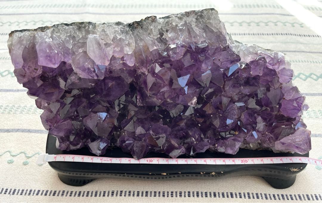 SALE✩.*˚天然石 水晶 アメジスト クラスター 原石 3.5kg 台座付き