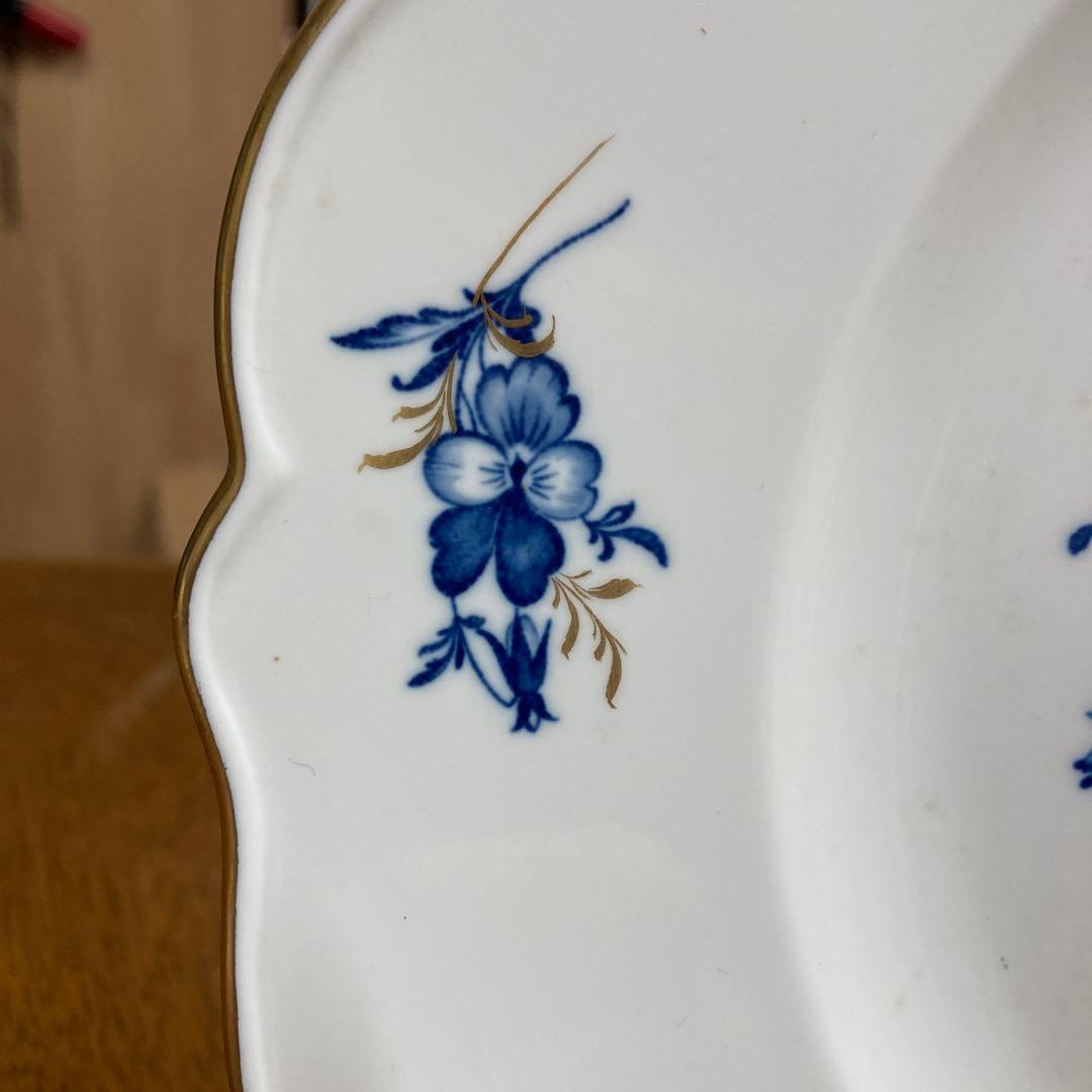 マイセン青い花柄の陶磁器皿