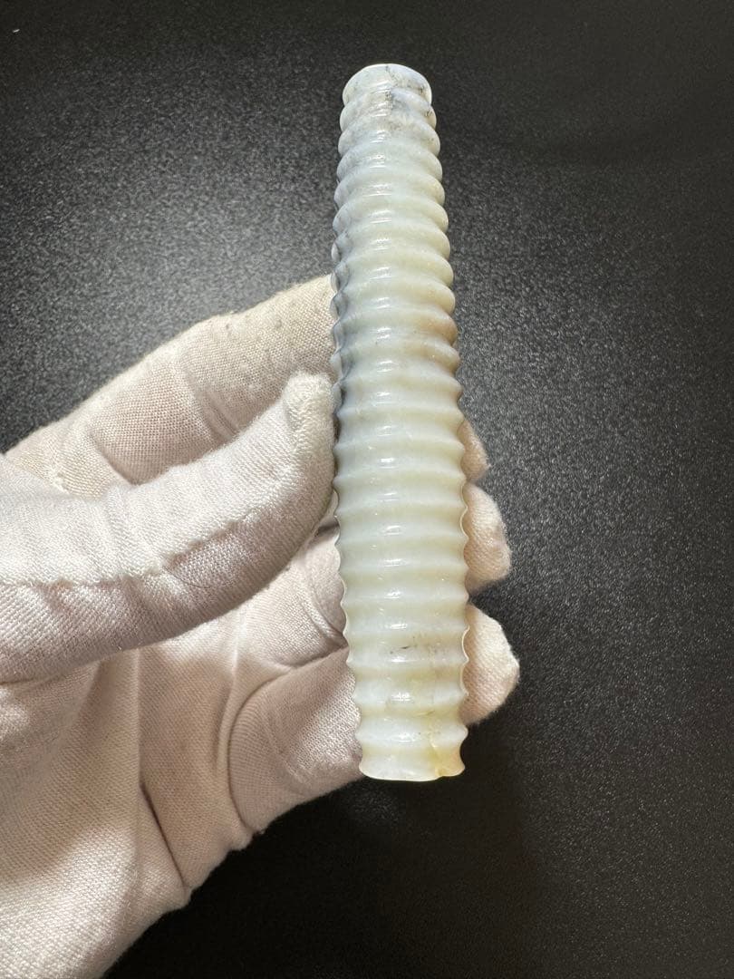 漢代和田玉　黒白二色 旋文様 玉珠子（ビーズ） 高古玉 置物 紋彫り件旧家蔵出し