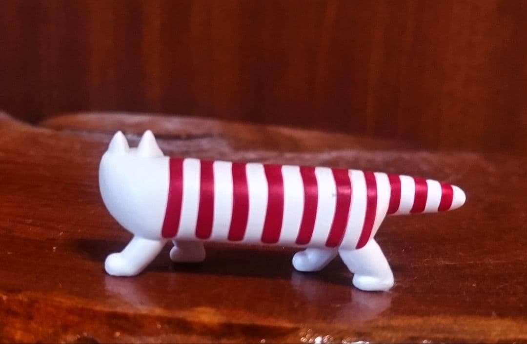 リサラーソン ケンネルブルテリア 左目ブチ マイキーガチャ 北欧