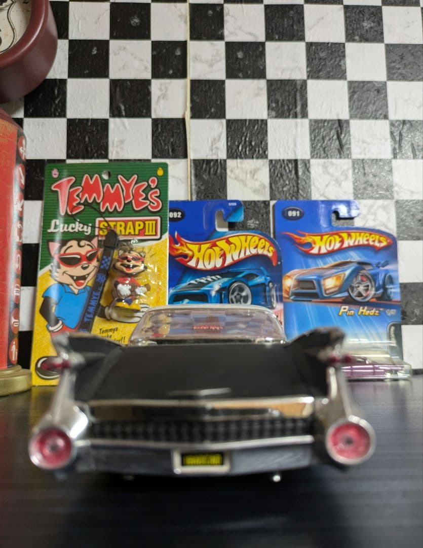 激レア jadatoys キャディラックデビル ファイヤーフレームス1/24