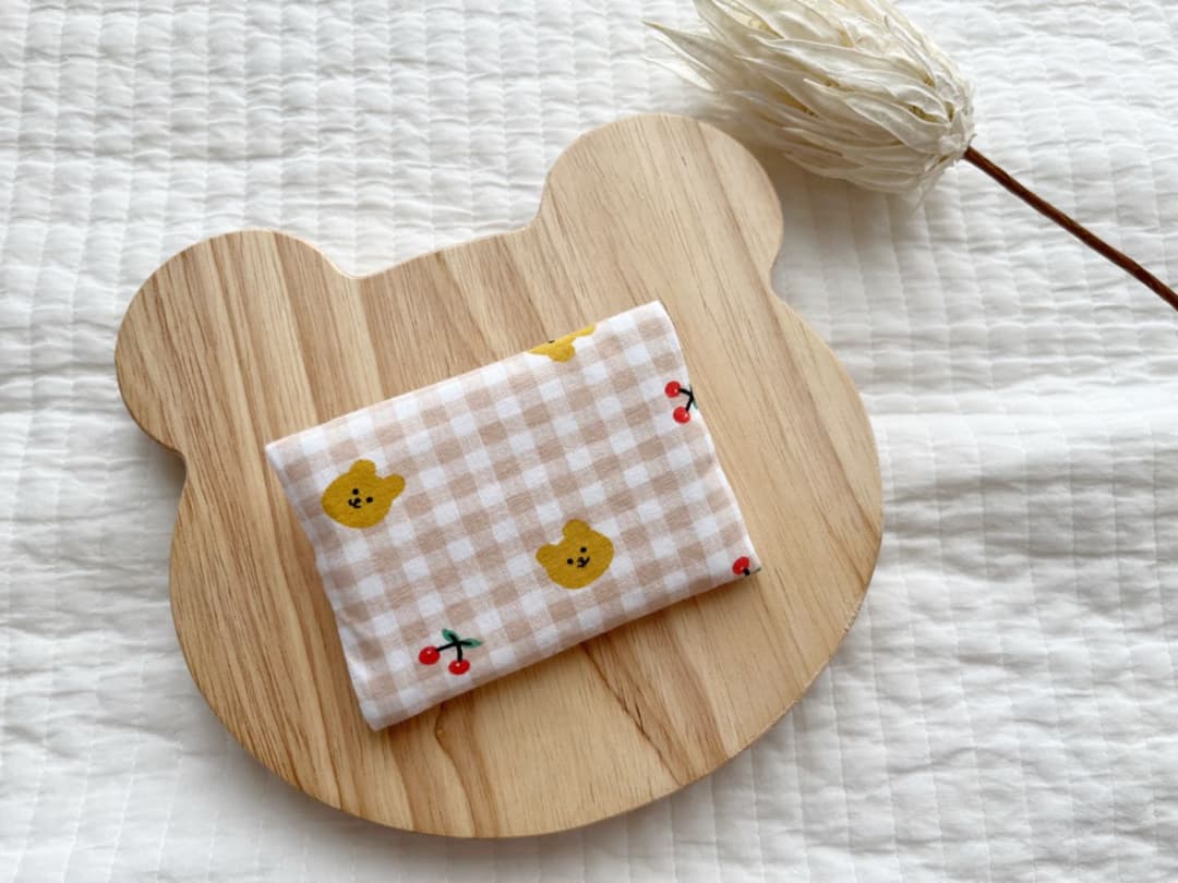 yuma✳︎ハンドメイド✳︎子ども用ティッシュケース　くま✖️さくらんぼ