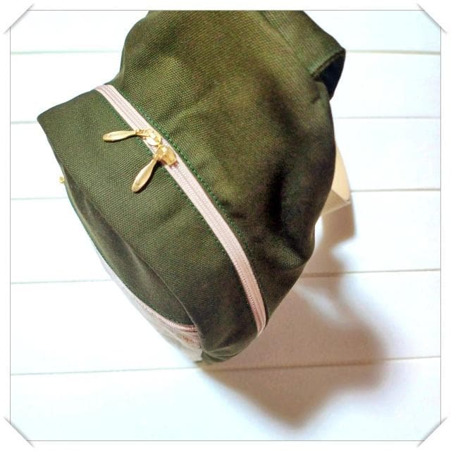 ビューティフルガーデンのボディバッグ