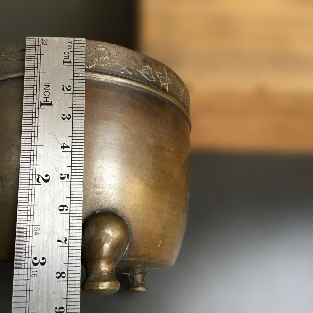 三つ足金属製香炉　江戸中期から後期　古銅　真鍮　建水　砂張