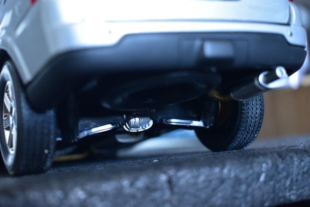 1/18 Welly リンカーン ナビゲーター サスペンション可動 - メルカリ