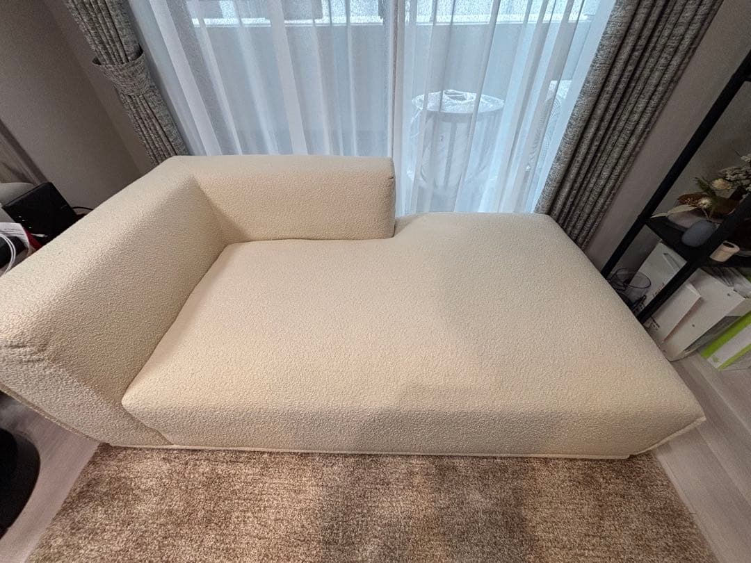 Francfranc ネーメカウチ2R ホワイト　ソファ　ブークレ　ボア素材