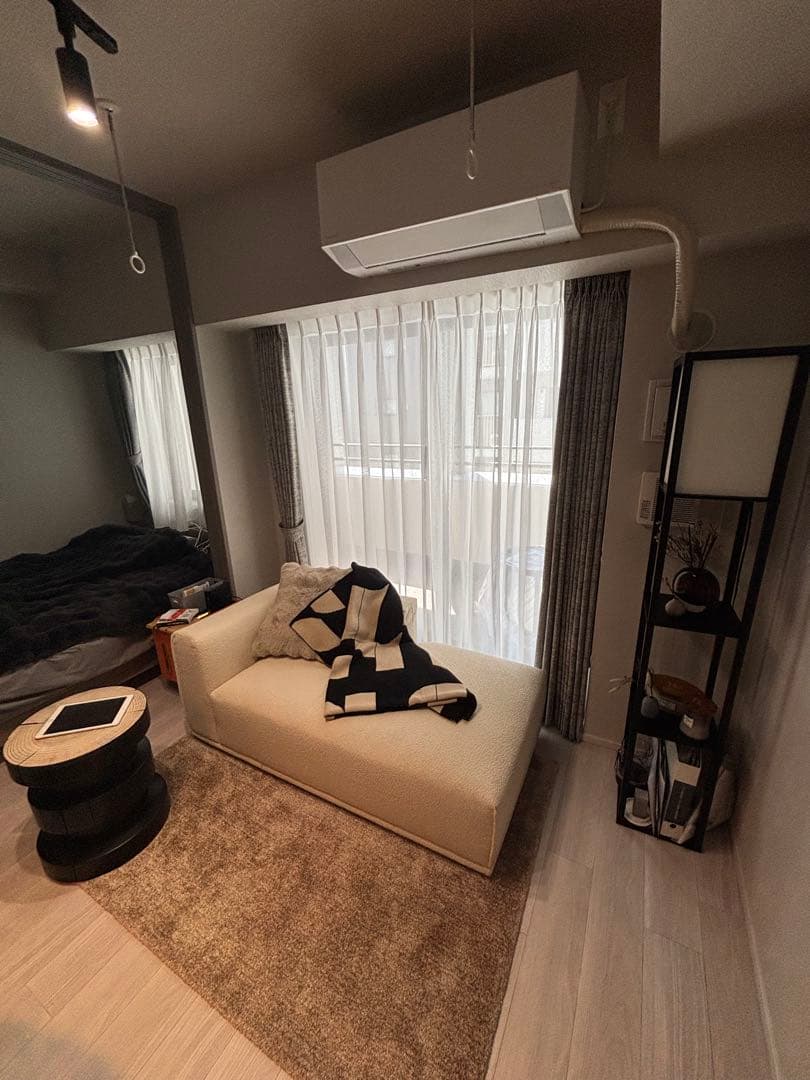 Francfranc ネーメカウチ2R ホワイト　ソファ　ブークレ　ボア素材