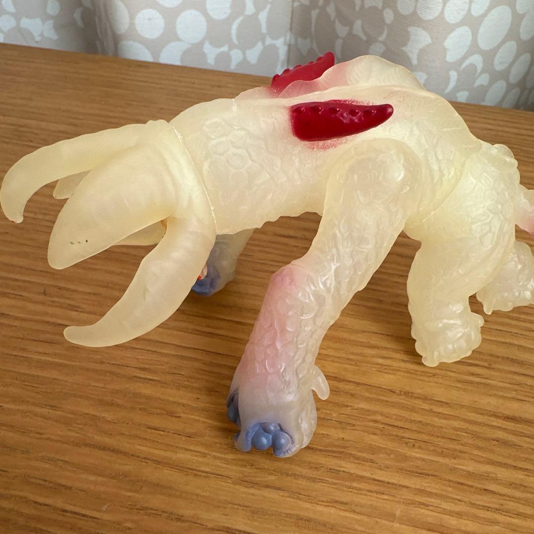 怪獣フィギュアセット 3体まとめ売り - メルカリ