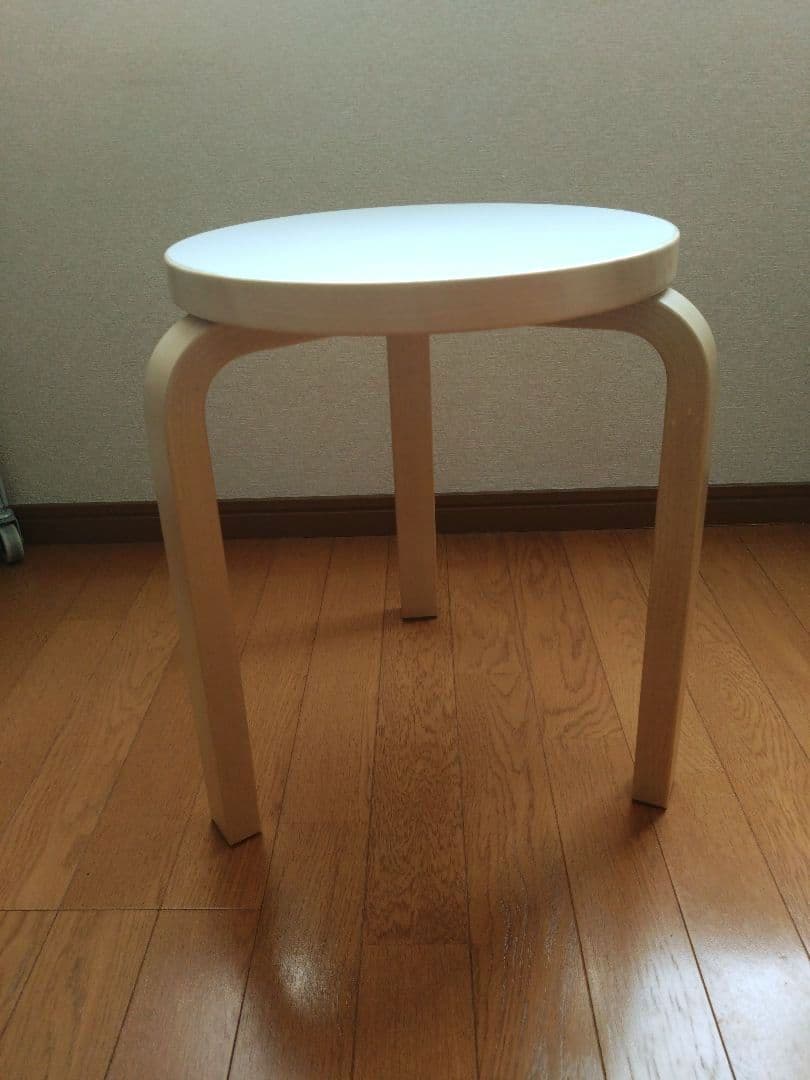 アルテック artek STOOL60 3本脚 リノリウム ペブル
