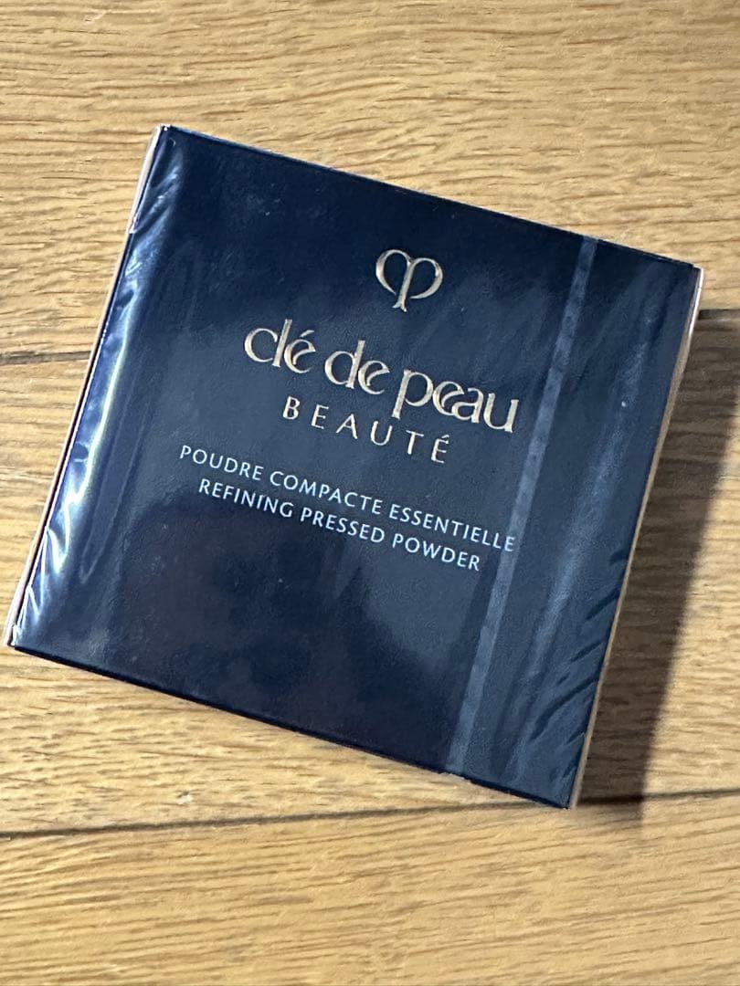 クレドポーボーテ【百貨店正規】 プードルコンパクトエサンシエル n 本体