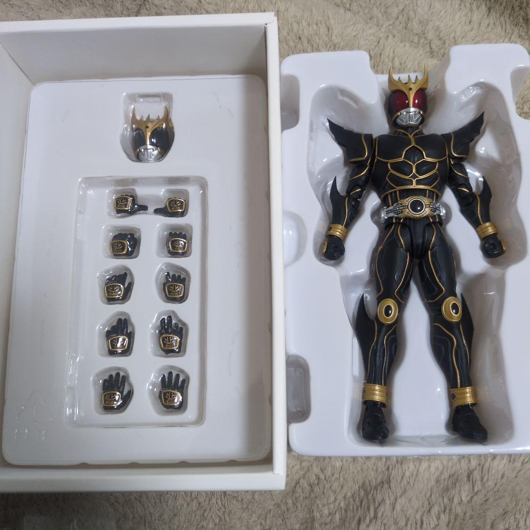 【美品】真骨彫　仮面ライダークウガ　アルティメットフォーム