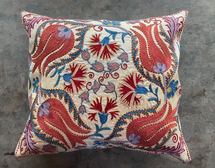 ウズベキスタン製 シルク スザニ刺繍 クッションカバー 48×43 SZN707