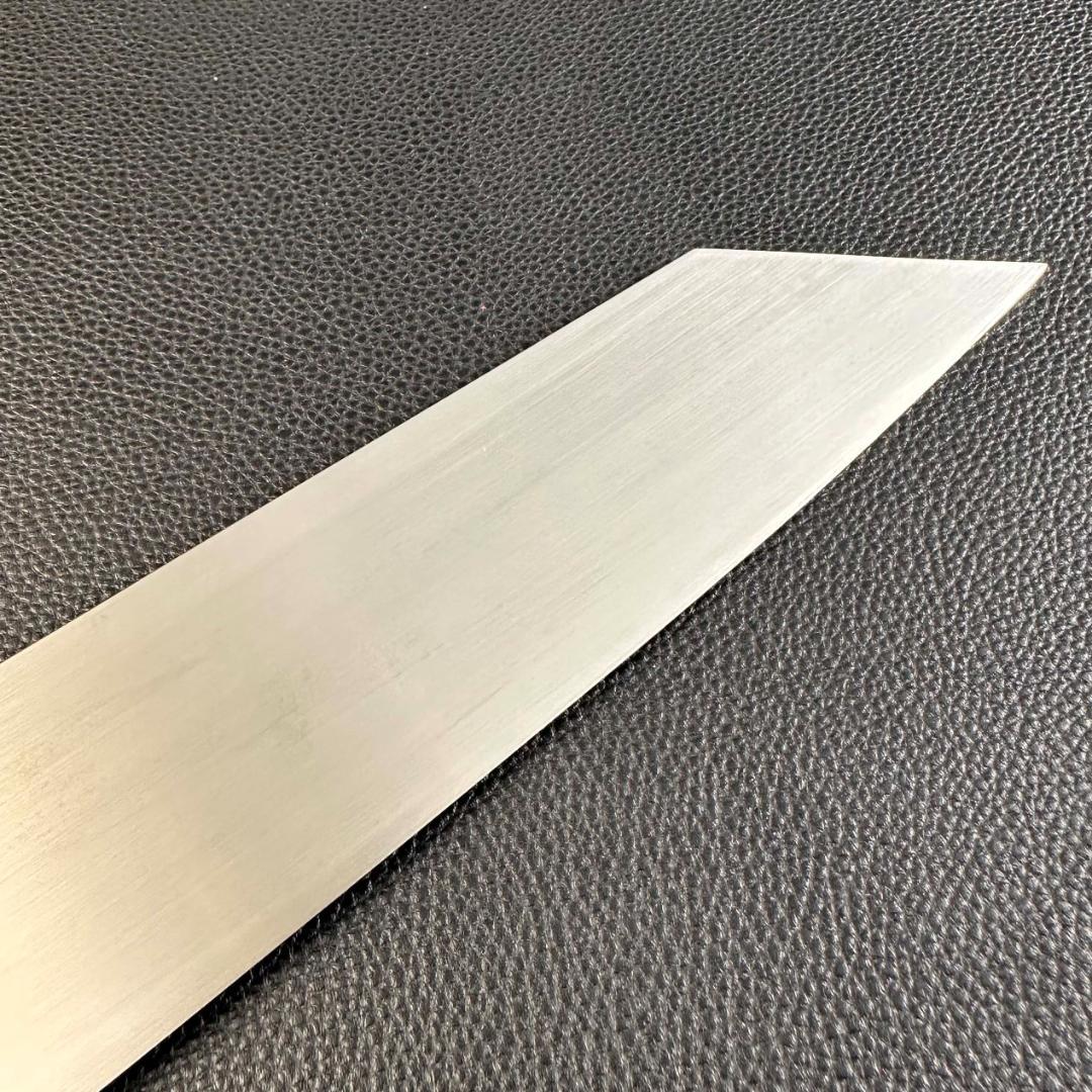 11223切付牛刀8寸ヘアライン仕上げ刃は究極の切れ味両刃包丁黒檀黒水