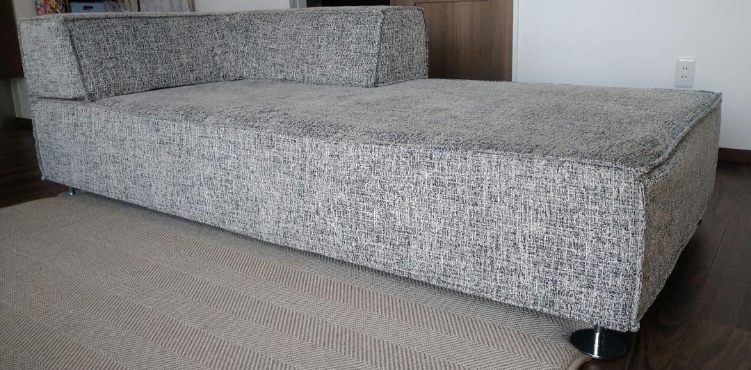 estic エスティック　SPIGA スピガ　カウチソファ　バレンタイン