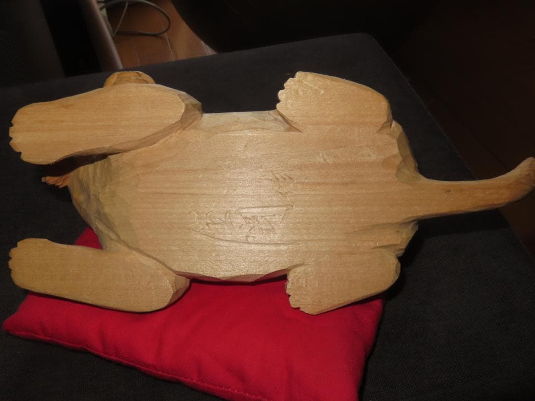 2 金岡作 金岡茂幸？犬イヌ 一刀彫木彫り木彫刻アイヌ北海道