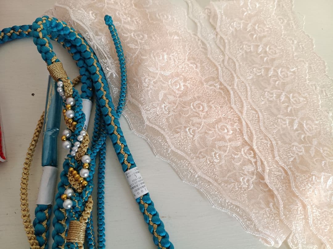 ブランドMoeブルーに薔薇の花の着物にピンクの袋帯セット