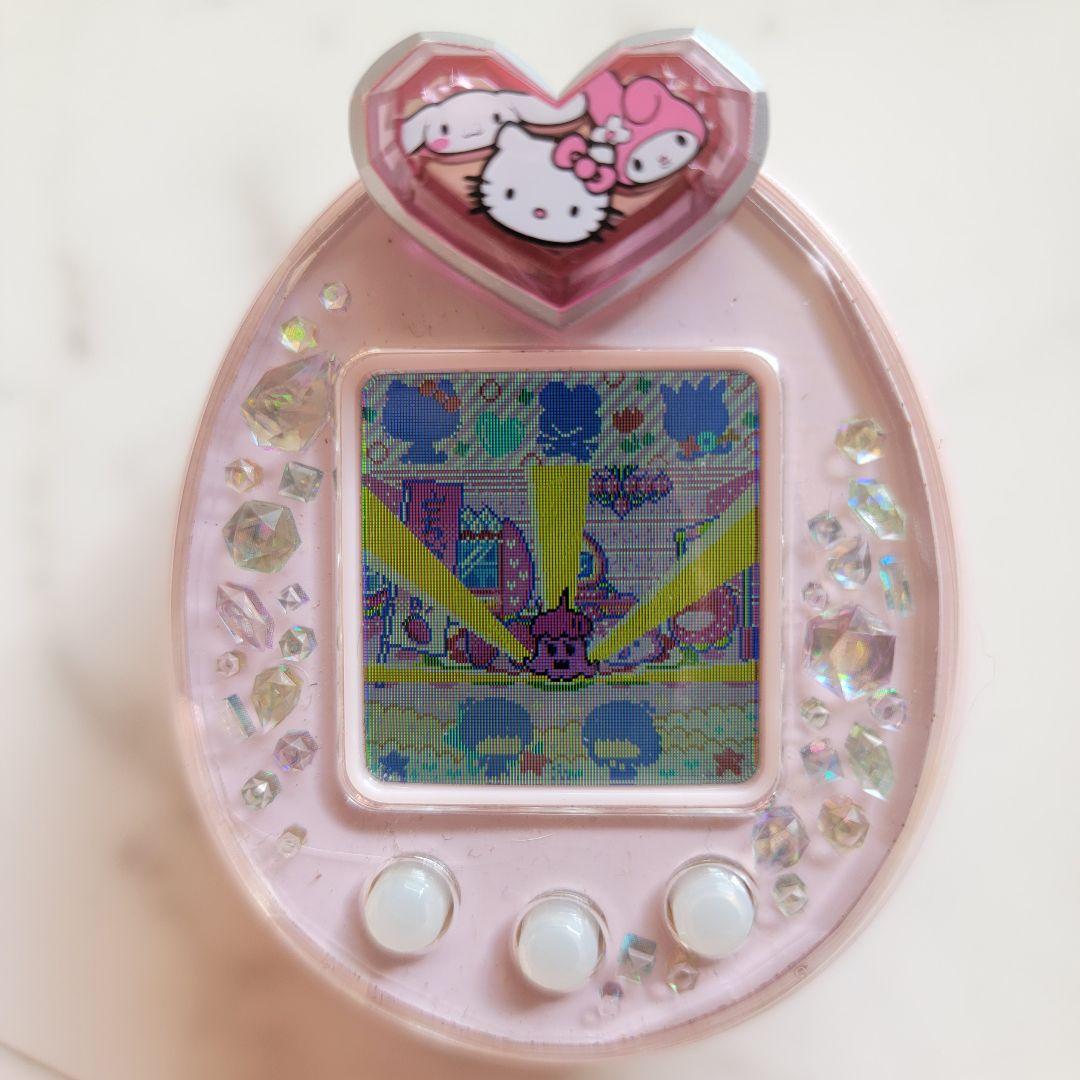 たまごっちピース本体+たまデコピアス（サンリオ）/ピンク/箱・説明書