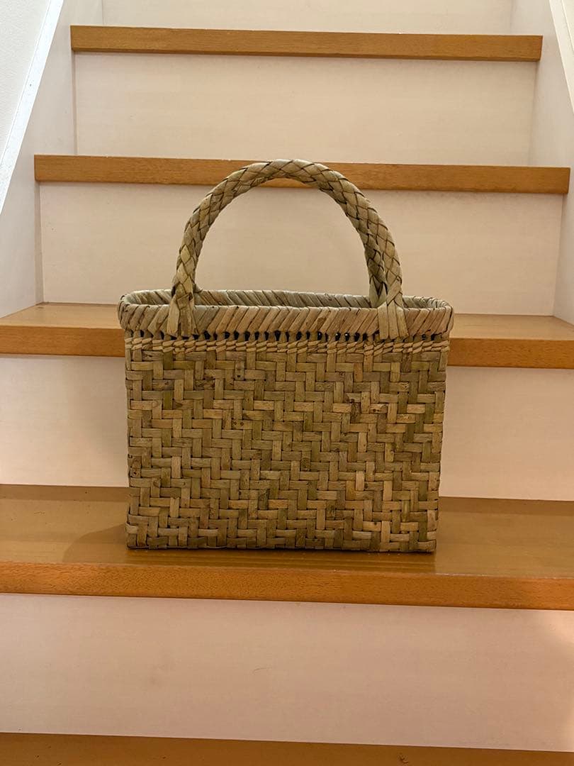 山葡萄、胡桃アクセサリー、籠等 （オーダーメイド）