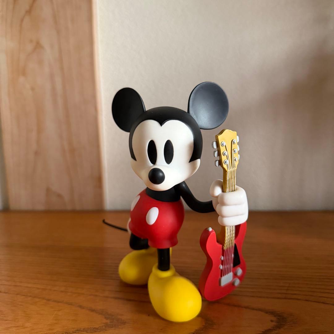 ナンバーナイン ミッキーマウス ギター フィギュア