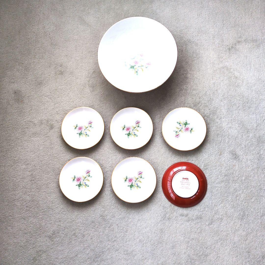 綺麗な花柄　中華　食器　6人用のセット　新品・未使用　綺麗な絵柄