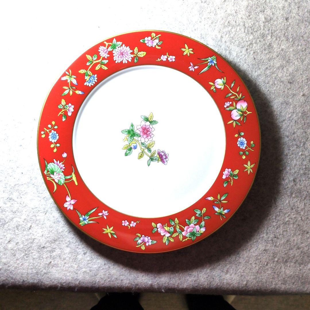 綺麗な花柄　中華　食器　6人用のセット　新品・未使用　綺麗な絵柄