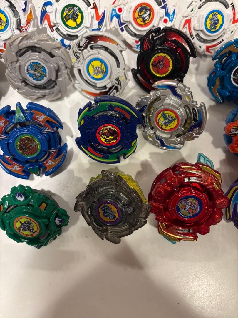 ベイブレードバースト　復刻　爆転シュートベイブレード