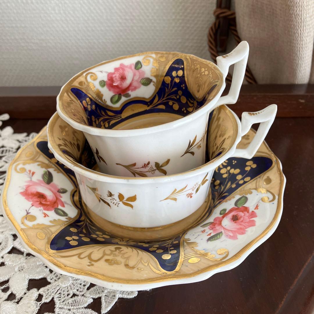 英国アンティーク　稀少イェーツ　薔薇のトゥルートリオ