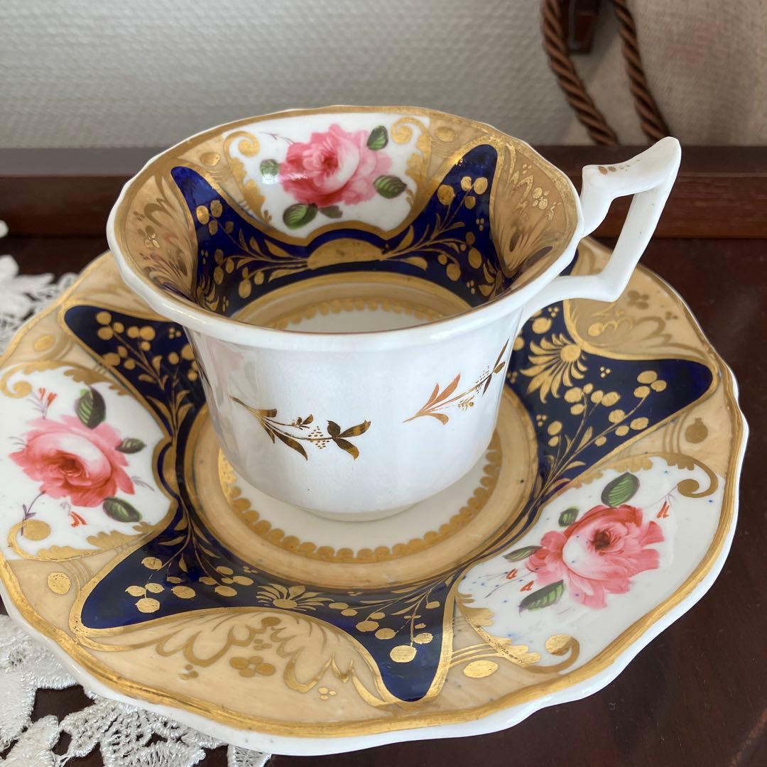 英国アンティーク　稀少イェーツ　薔薇のトゥルートリオ