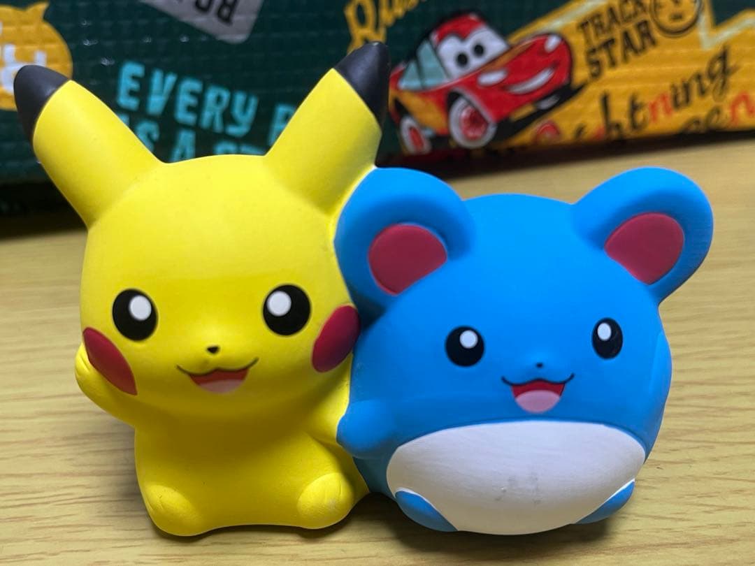 ピカチュウ　マリル　陶飾り ポケモンセンター　置物