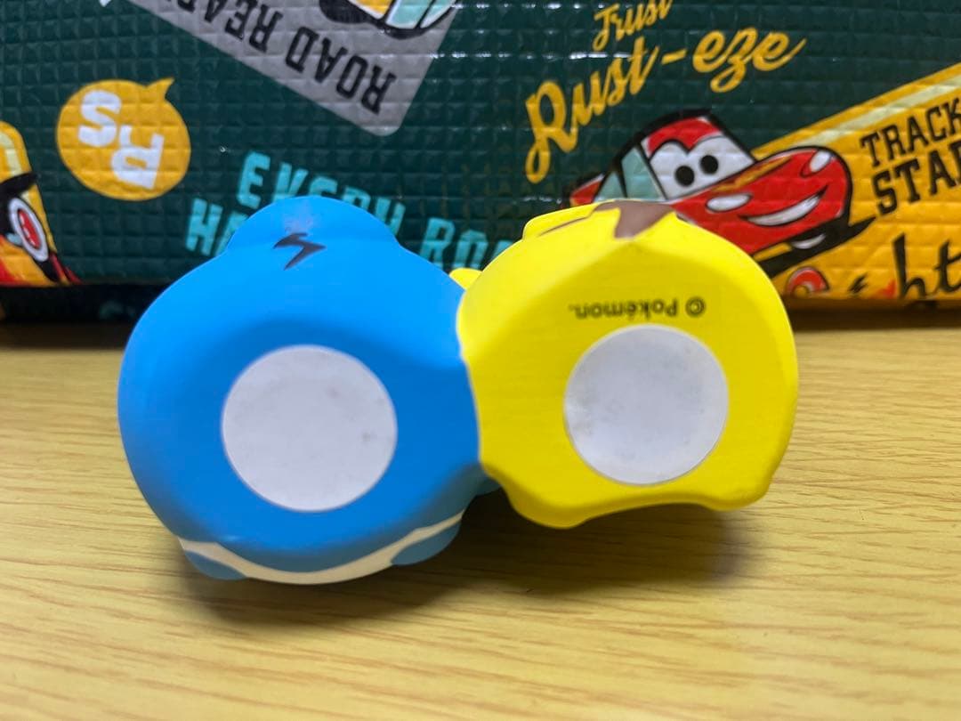 ピカチュウ　マリル　陶飾り ポケモンセンター　置物