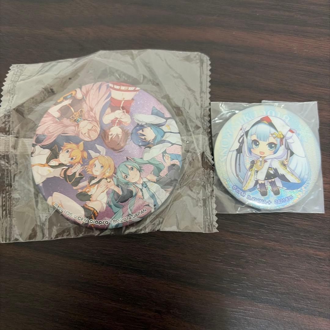 一番おみくじ初音ミクスペシャル缶バッジラストワン賞、雪ミク缶バッジ