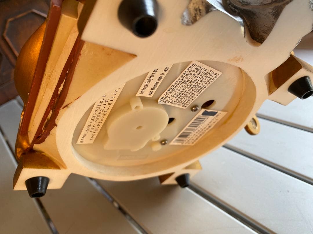 ティンカーベル　スノードーム型オルゴール　ディズニー　オルゴール　スノードーム